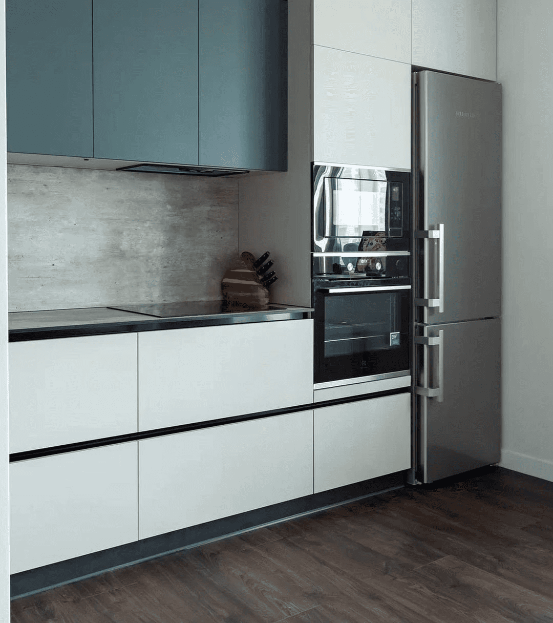 Кухня с изумрудным акцентом . Фото 2