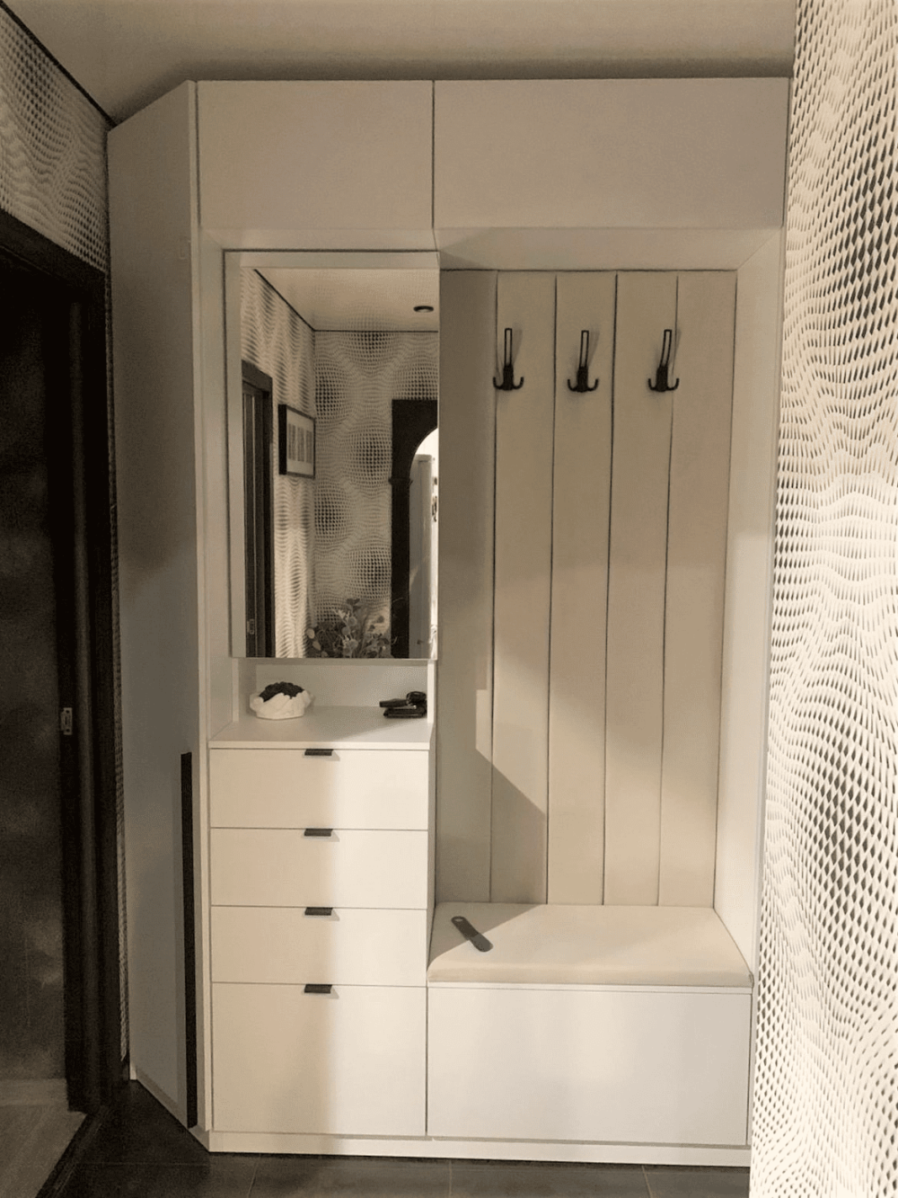 Прихожая белая. Фото 1