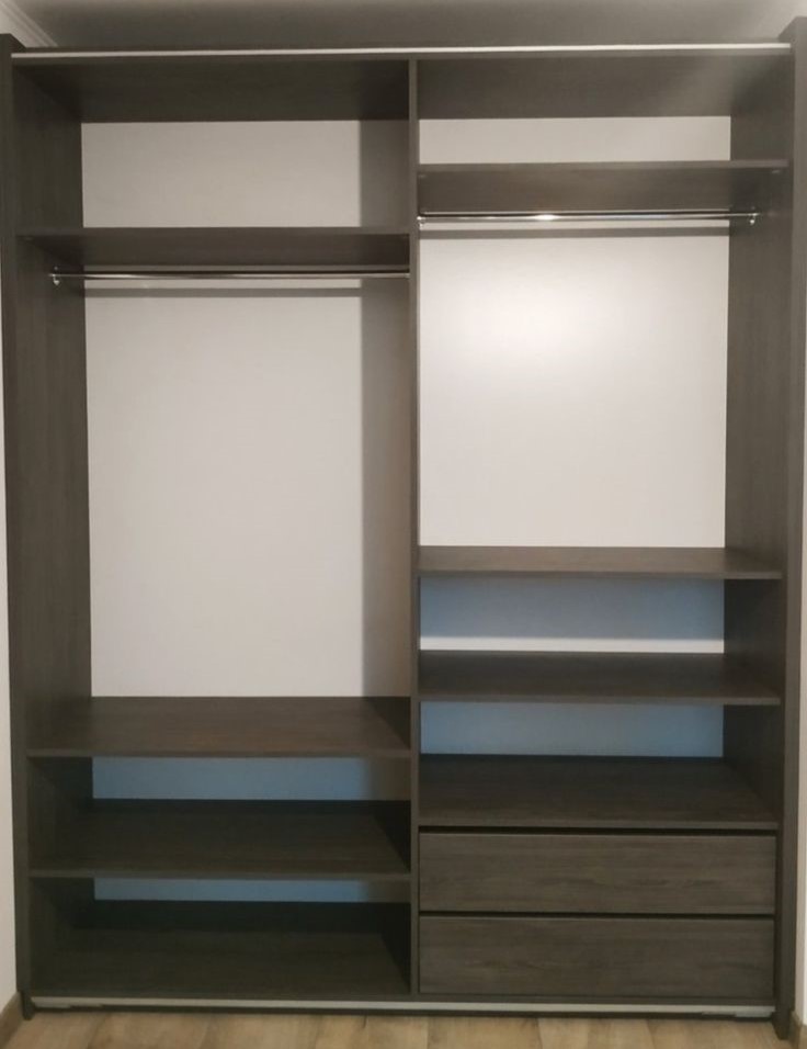 Шкаф купе венге зеркальный. Фото 1